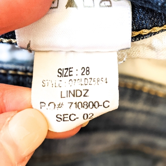 Joe's LINDZ Mid Rise Skinny Jeans - Picture 7 of 8